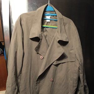travel Smith Folding Trench Coat 289 $50 or $45 w/offer